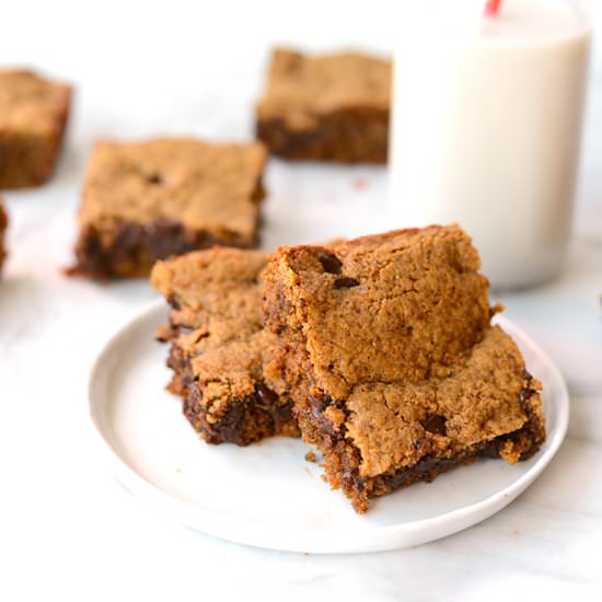 Healthy Chocolate Chip Cookie Bars