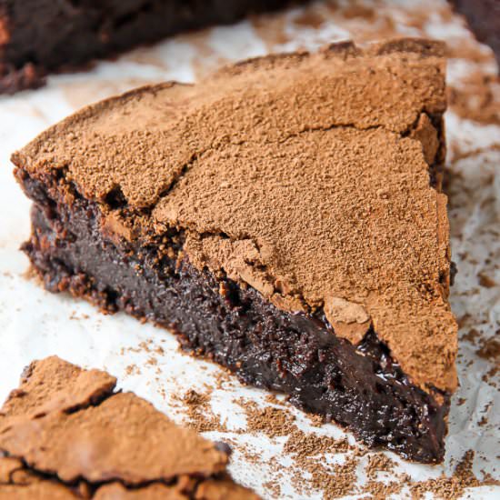 Flourless Chocolate Fudge Cake