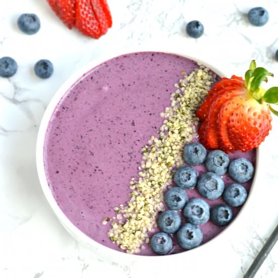 Berry Hemp Protein Smoothie Bowl