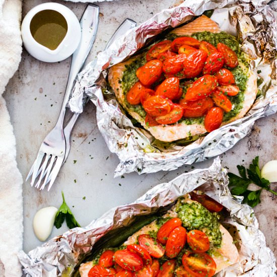 Salsa Verde Baked Salmon in Foil