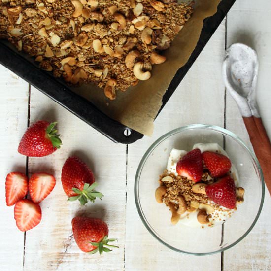 Cashew Quinoa Granola
