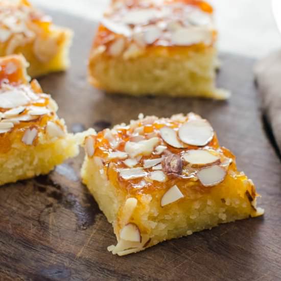 Apricot Almond Bars
