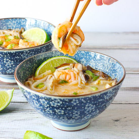 Shrimp shiitake curry soup