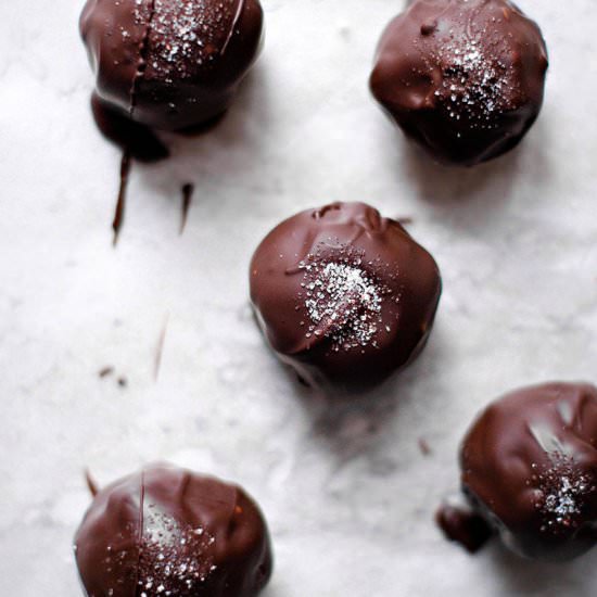 Coconut Vanilla Bean Truffles