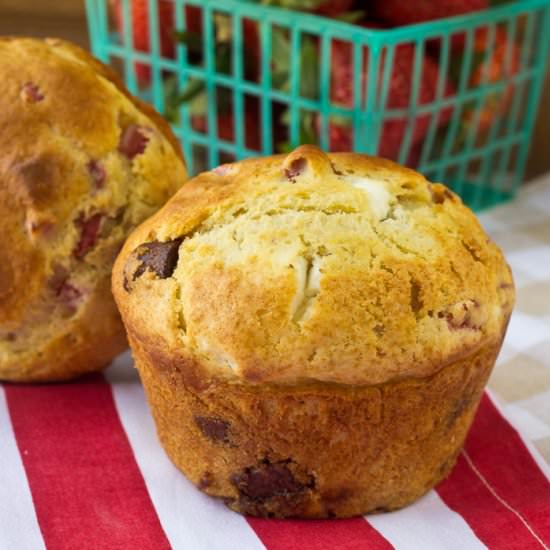 Strawberry Cheesecake Muffins