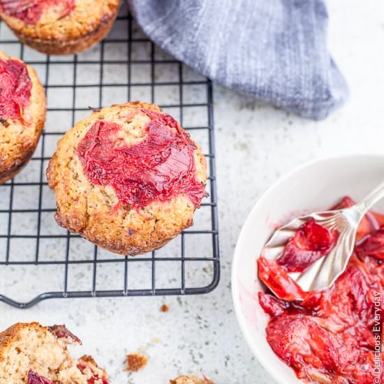 Rhubarb and Strawberry Muffins