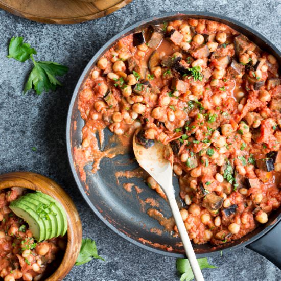10 Minute Creamy Vegan Bean Stew