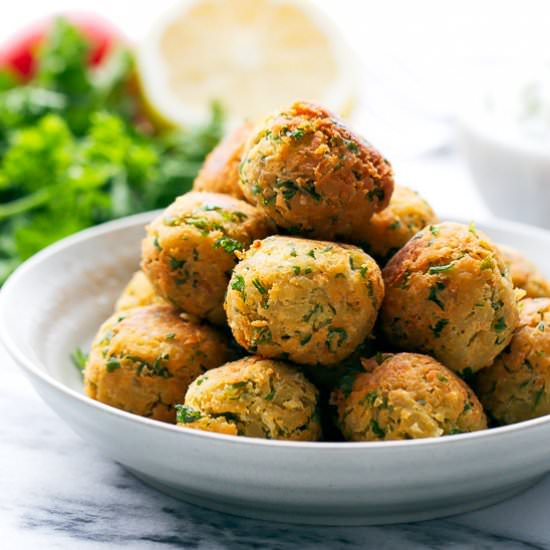 Easy Homemade Falafel