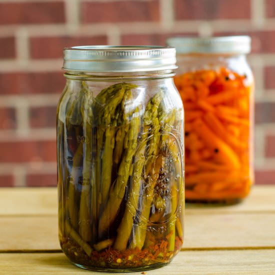 Spicy Pickled Asparagus