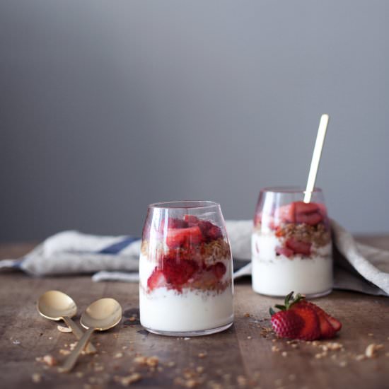 ROASTED HONEY STRAWBERRY PARFAIT