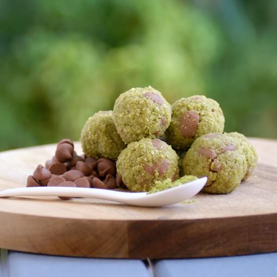 Mint Chocolate Matcha Protein Bites