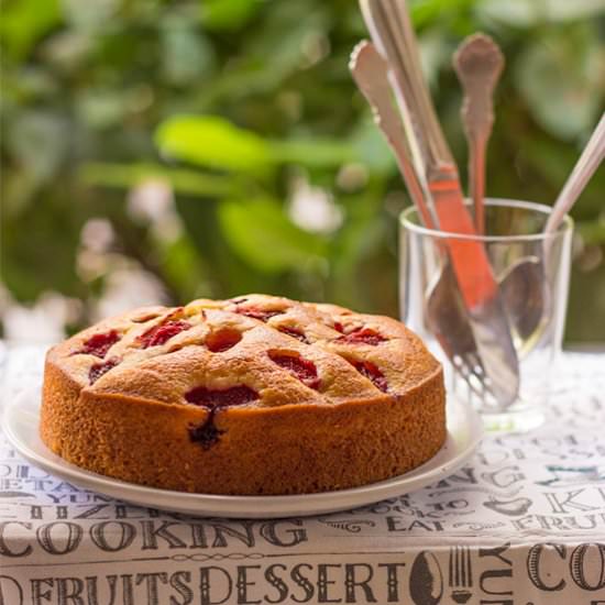 Strawberry Sponge Cake