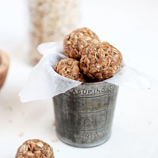 Peanut Butter Oatmeal Energy Bites