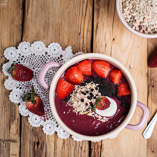 Superfood Smoothie Bowl
