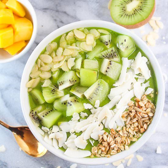Tropical Green Smoothie Bowl
