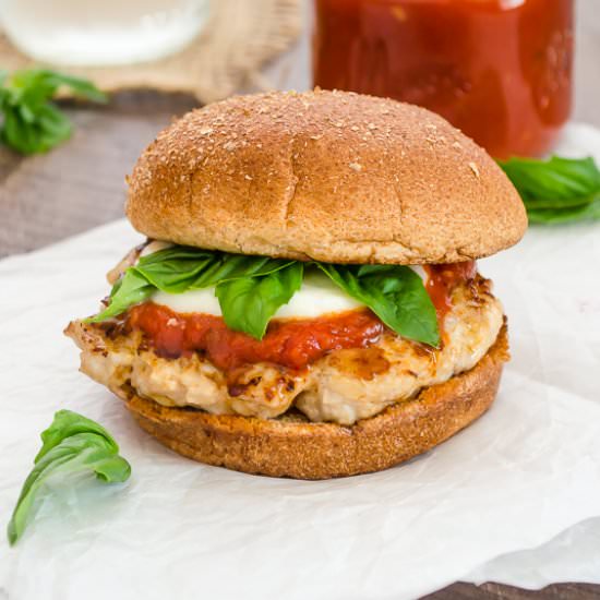 Easy Chicken Parmesan Burgers