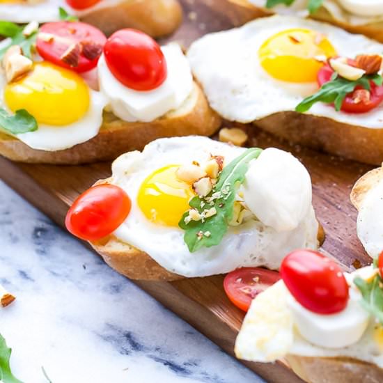 Crostini with Quail Eggs