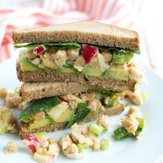 Crunchy Smashed Chickpea Salad