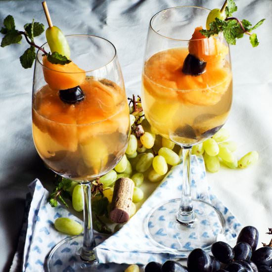 easy white wine sangria