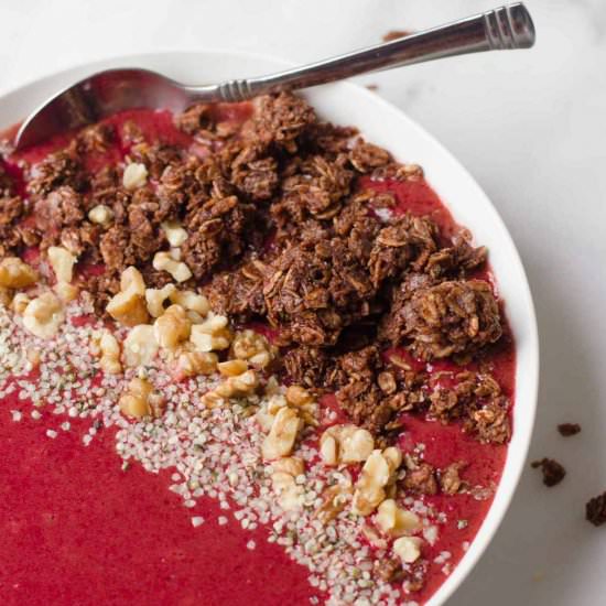 Tart Cherry & Spinach Smoothie Bowl