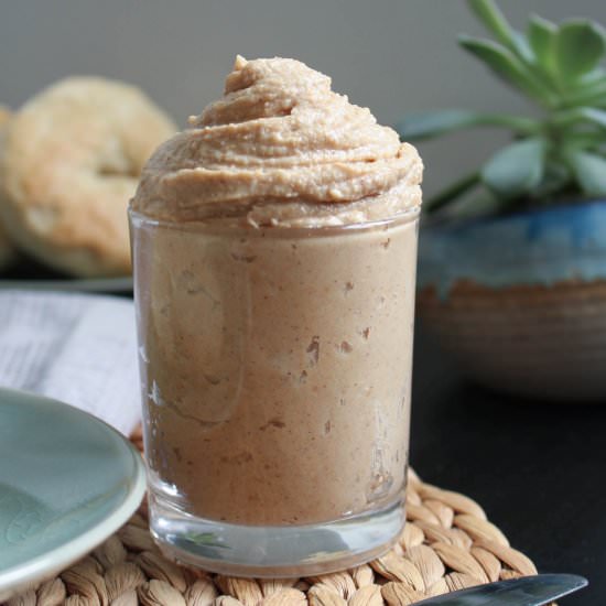 Vegan Cinnamon Maple Cream Cheese