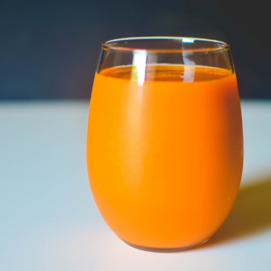 Carrot Pineapple &Turmeric Smoothie