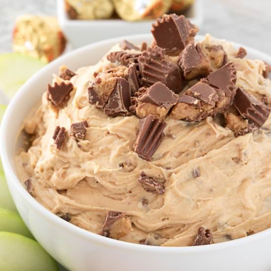 Peanut Butter Cup Cheesecake Dip