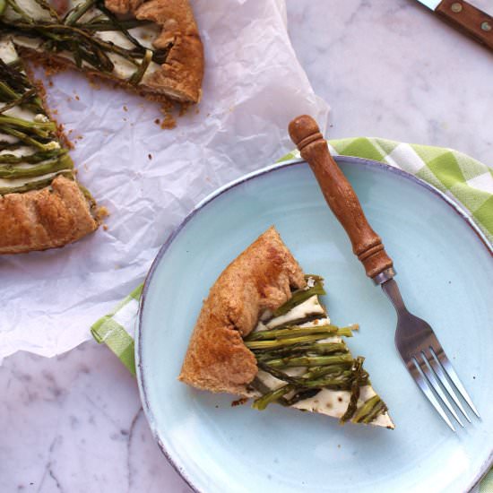 Wild asparagus galette