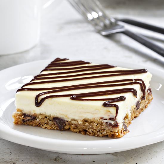 Oatmeal Choco-Chip Cheesecake Bars