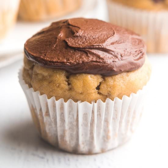 Mini Dark Chocolate Banana Cupcakes