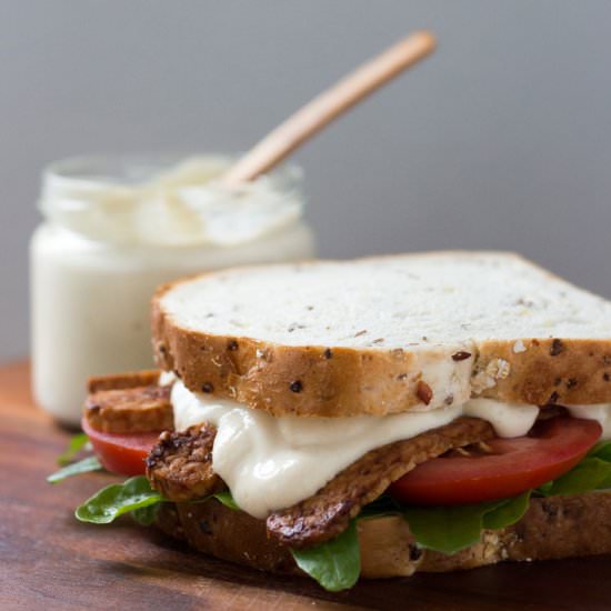 Easy Low-Fat Vegan Mayonnaise