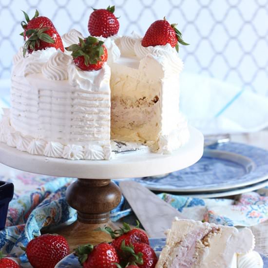 Easy Strawberry Ice Cream Cake