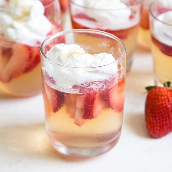 Strawberry Prosecco Gelatin
