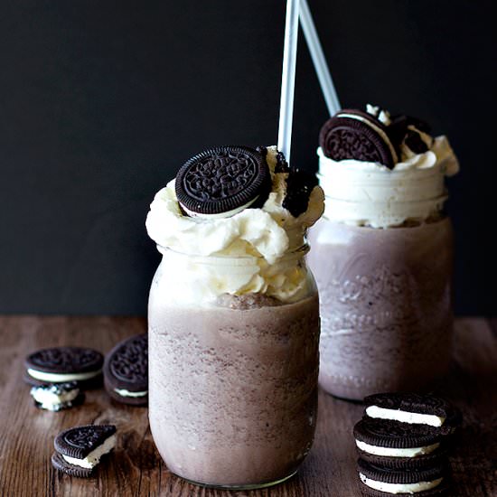 Cookies & Cream Ice Cream Milkshake