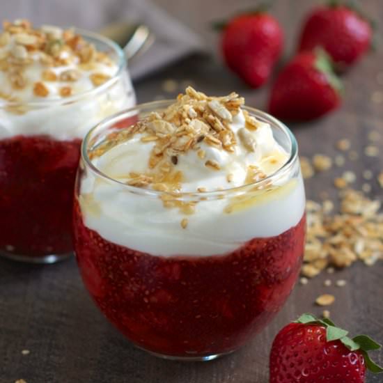 Strawberry Fools with Yogurt Cream