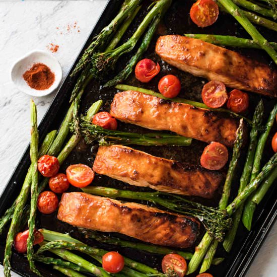 ONE TRAY SPICY BROWN SUGAR SALMON