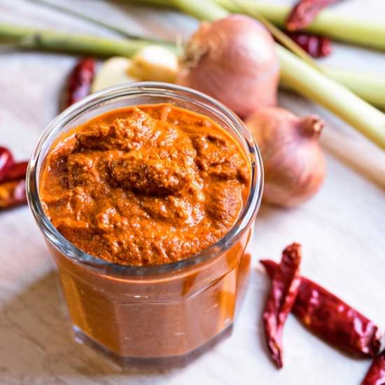 Easy Thai Red Curry Paste