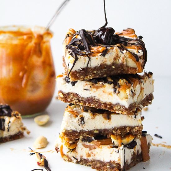 No Bake Snickers Cheesecake