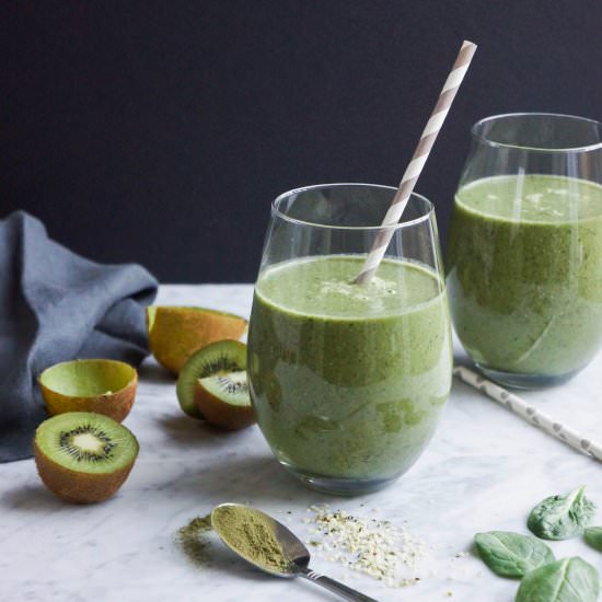 Healthy Superfood Green Smoothie