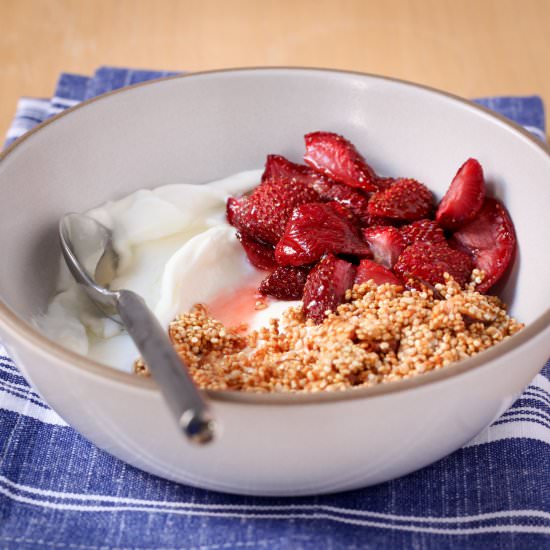 Greek Yogurt With Quinoa Granola