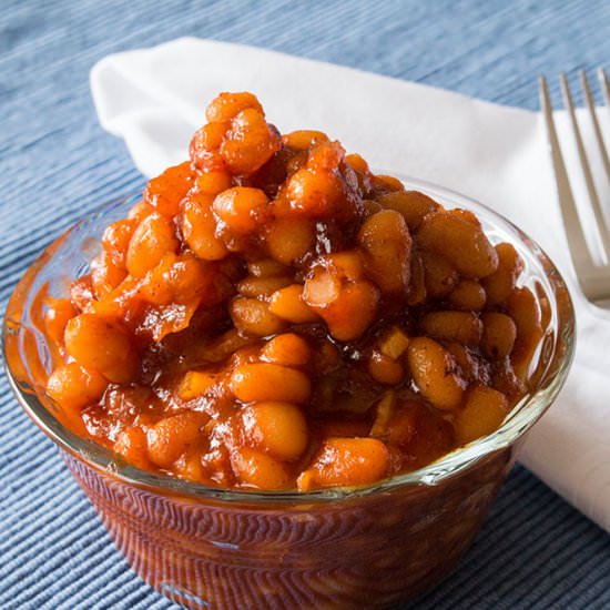 Baked Beans with Bacon Sauce