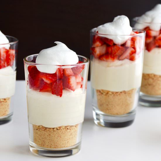 Easy No-Bake Cheesecake Parfaits