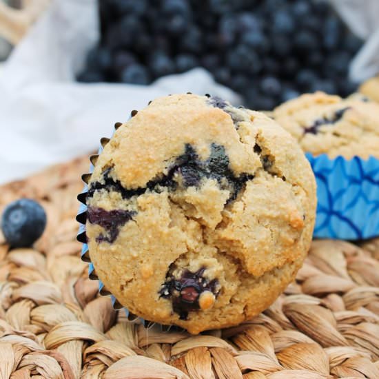 Fluffy Vegan Blueberry Muffins