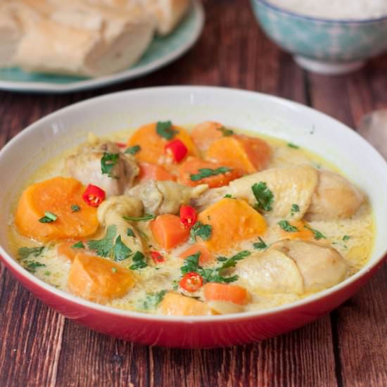 Vietnamese Chicken Curry (Cà Ri Gà)