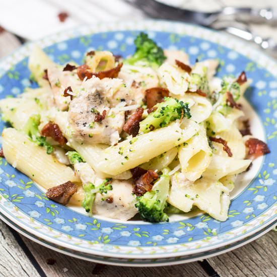 Garlic Chicken Pasta