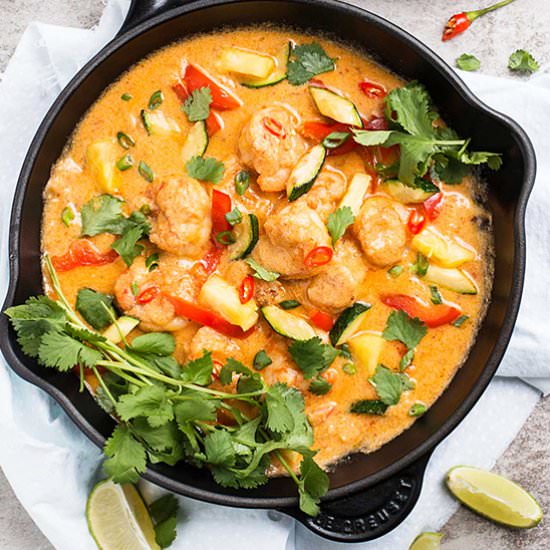 Quick Thai Shrimp Curry & Pineapple