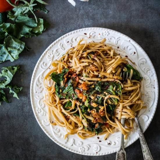 Kale and Sun Dried Tomato Pasta
