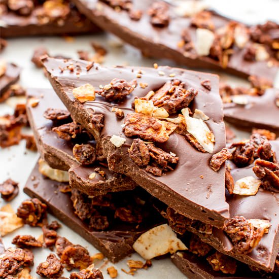 Chocolate Coconut Granola Bark V+GF