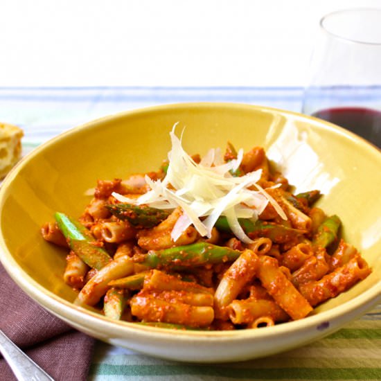 Asparagus and Tomato Pesto Pasta