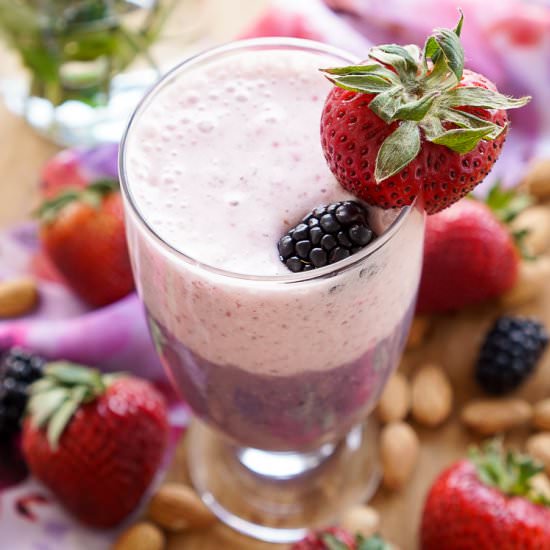 Berry Almond Smoothie